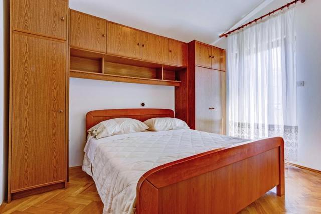 Apartments Nino Seget Vranjica Rom bilde