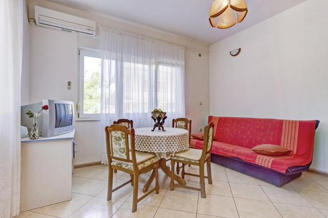 Apartments Nino Seget Vranjica Rom bilde