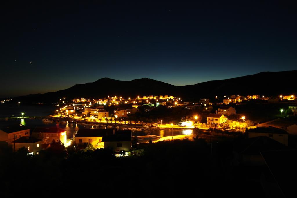 Apartments Nino Seget Vranjica Rom bilde